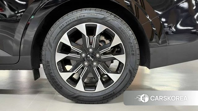 Kia Carnival 4th generation 2023 Черный из Кореи, фото 6