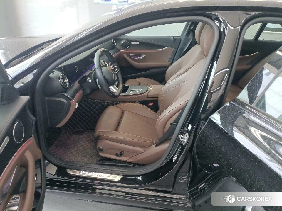 Mercedes-Benz E-Class 2022 Черный из Китая, фото 5