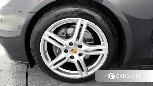Porsche Panamera (971) id 3449729 из Кореи 15
