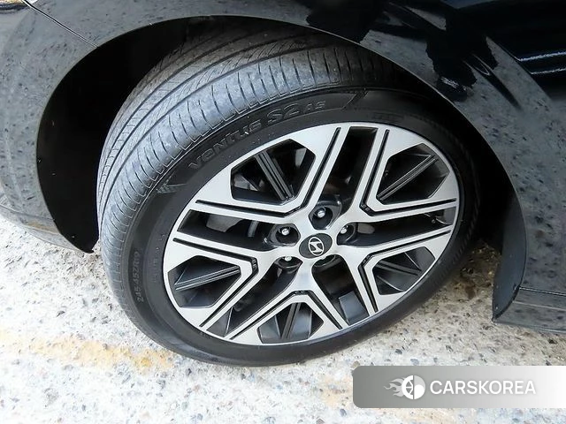 Hyundai Grandeur (GN7) id 5027034 из Кореи 15