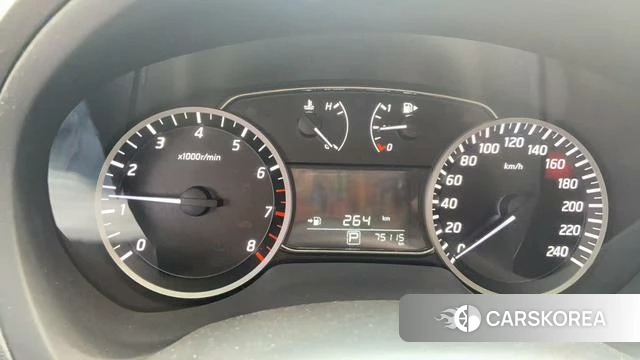 Nissan Sylphy 2022 Темно-серый из Китая, фото 5