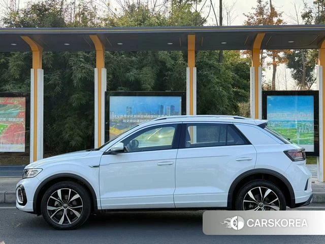 Volkswagen T-Roc 2023 Белый из Китая, фото 5