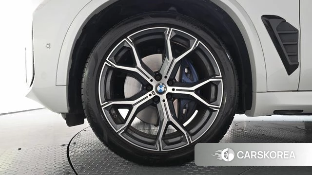 BMW X5 (G05) id 4590691 из Кореи 32