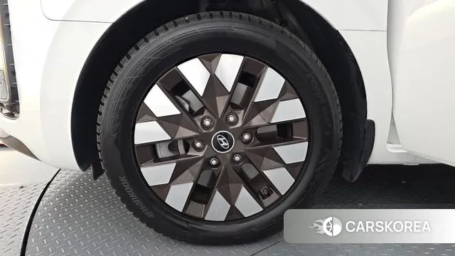 Hyundai Staria id 3764979 из Кореи 15