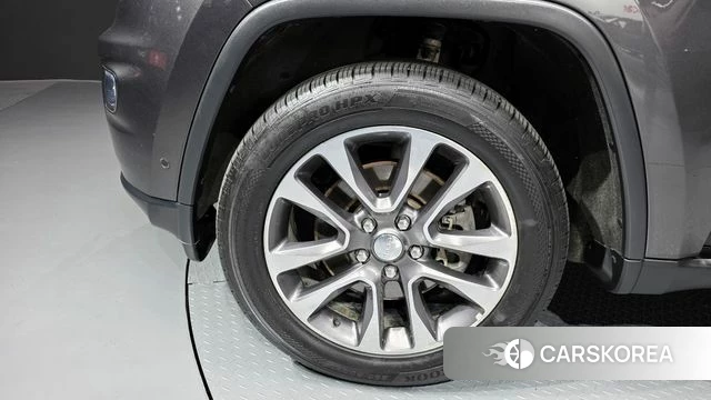 Jeep Grand Cherokee id 4020451 из Кореи 15