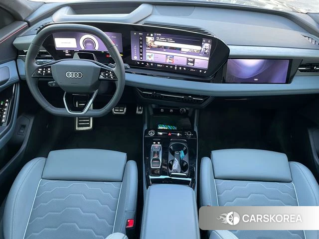 Audi Q6L 2025 Черный из Китая, фото 6