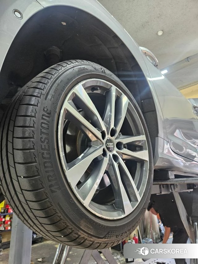 Audi A6 (C8) 2023 Светло-серебряный цвет из Кореи, фото 5