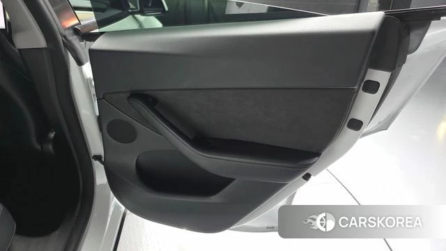 Tesla Model Y 2021 Белый из Кореи, фото 5