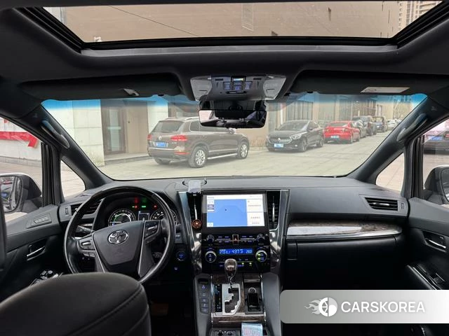 Toyota Alphard 2021 Белый из Китая, фото 5