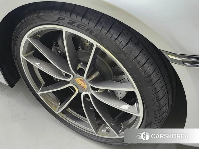 Porsche 911(992) id 5032994 из Кореи 15