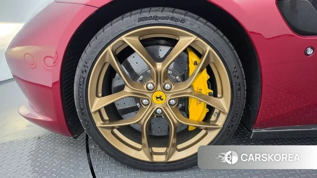 Ferrari GTC4 Russo id 4900568 из Кореи 27