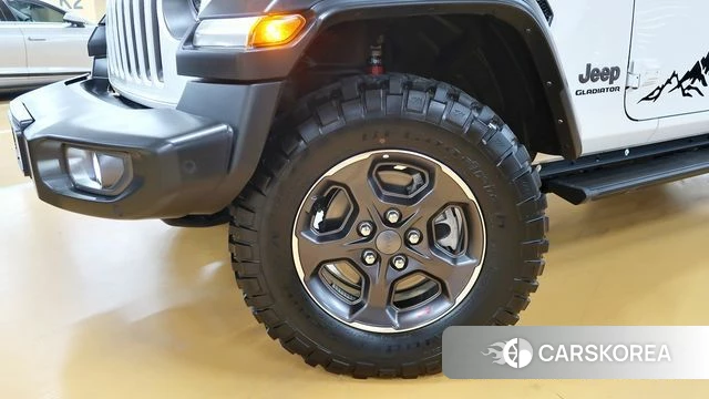Jeep Gladiator (JT) id 5046879 из Кореи 9