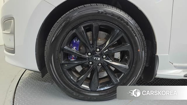 Kia The New Carnival id 5023912 из Кореи 16