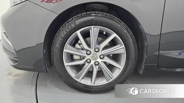 Lexus New ES300h id 4944453 из Кореи 28