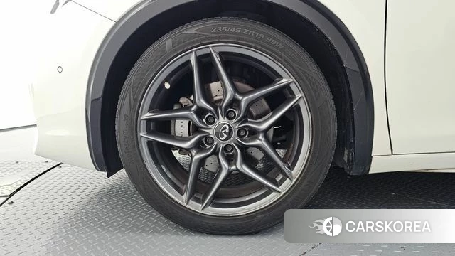 Infiniti Q30 id 4760064 из Кореи 15