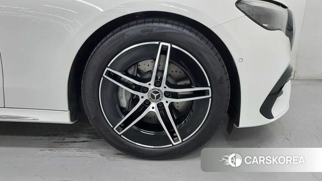 Mercedes-Benz E-Class W214 id 4957152 из Кореи 15