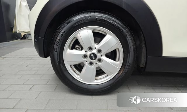 Mini Cooper D id 5023936 из Кореи 27