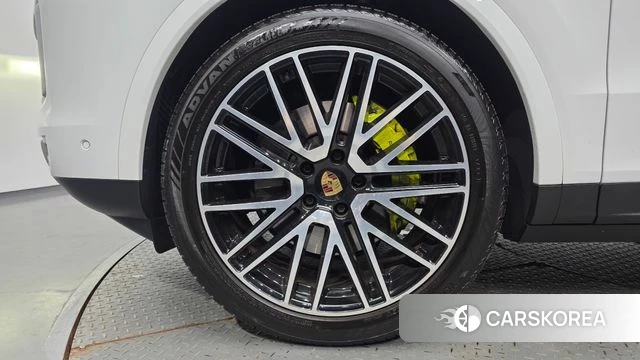 Porsche Cayenne (PO536) id 4674911 из Кореи 15