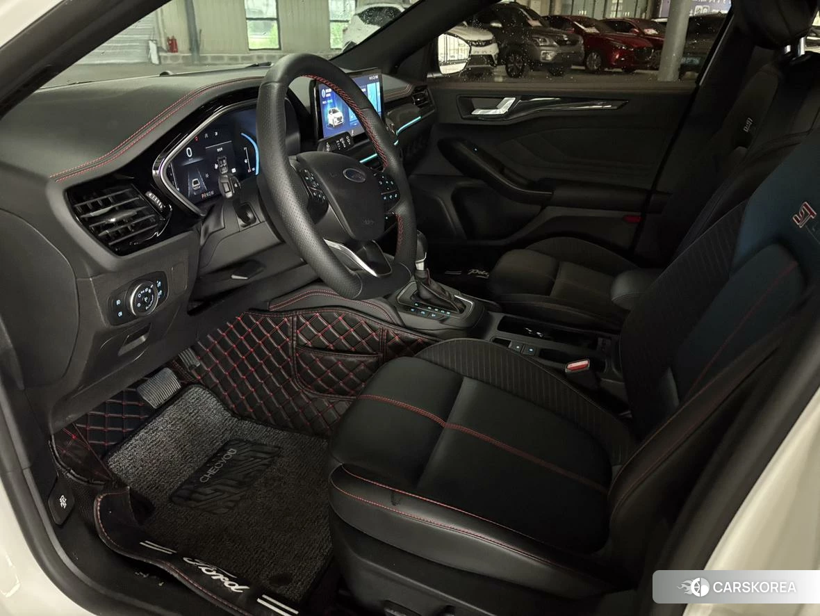 Ford Focus 2022 Белый из Китая, фото 5