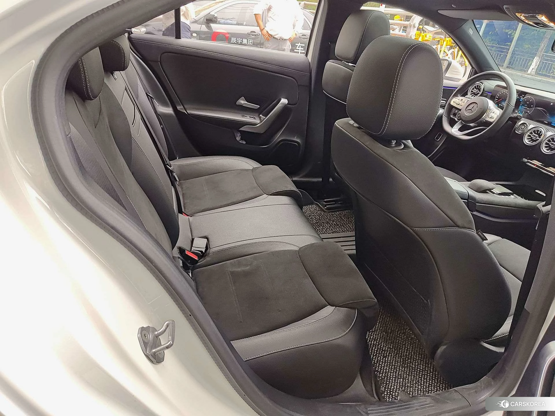 Mercedes-Benz A-Class 2021 Белый из Китая, фото 6