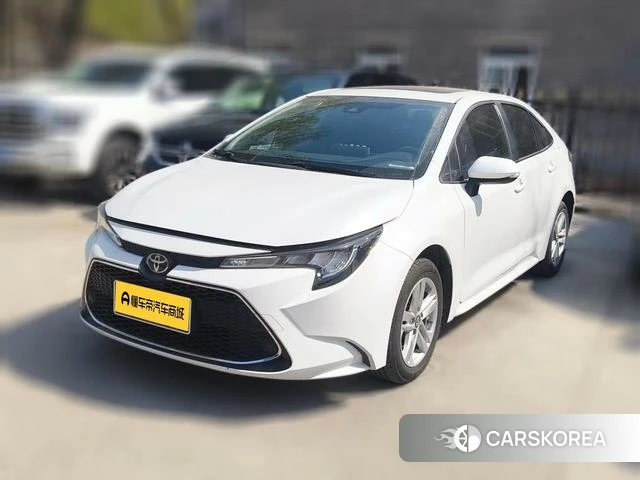 Toyota Levin 2021 Белый из Китая, фото 5