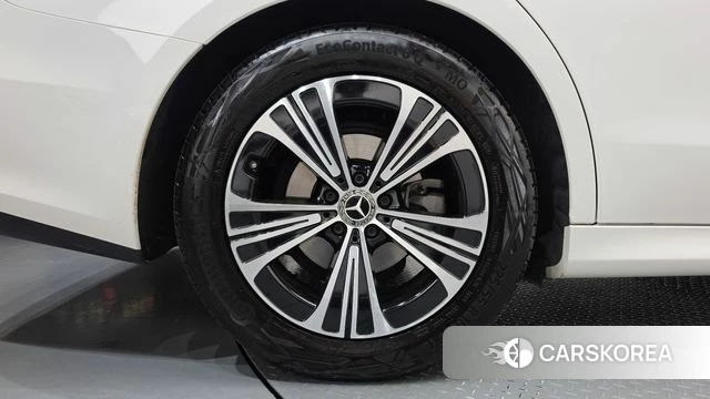 Mercedes-Benz E-Class W214 id 5045873 из Кореи 29