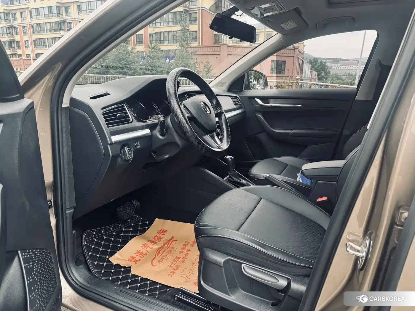 Skoda Kamiq 2023 Champagne/brown из Китая, фото 5