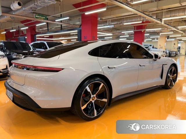Porsche Taycan id 4936769 из Кореи 15