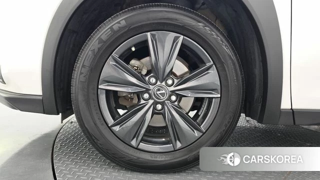 Lexus UX250h id 4950856 из Кореи 25
