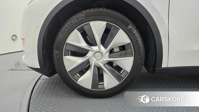 Tesla Model Y id 4671768 из Кореи 28