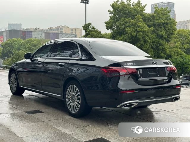 Mercedes-Benz E-Class 2023 Черный из Китая, фото 5