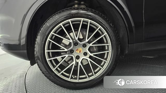 Porsche Cayenne (PO536) id 4457069 из Кореи 33