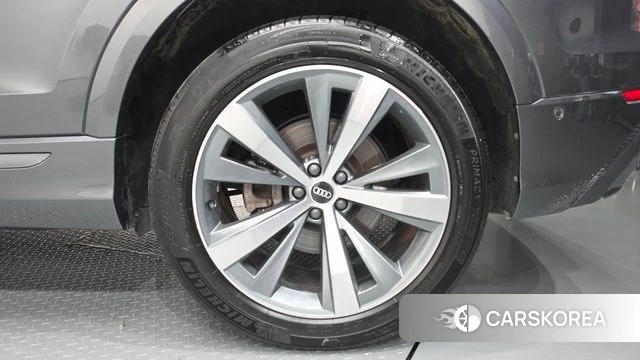 Audi Q8 (4M) id 4942975 из Кореи 27