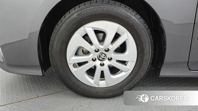 Toyota Prius 4th Generation id 4918839 из Кореи 26