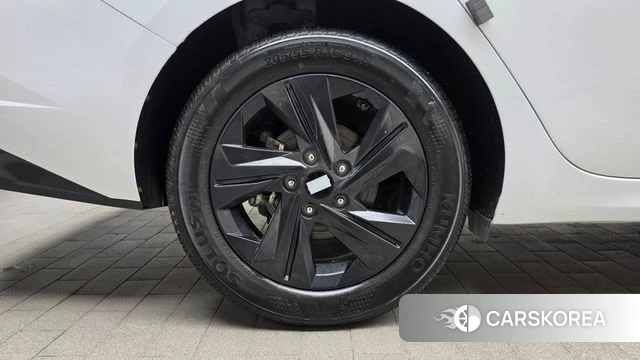 Hyundai Avante Hybrid (CN7) id 5027577 из Кореи 25