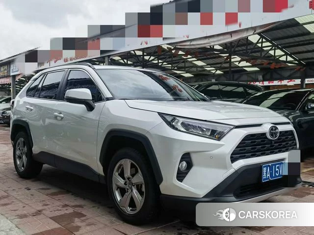 Toyota RAV4 2022 Белый из Китая, фото 5