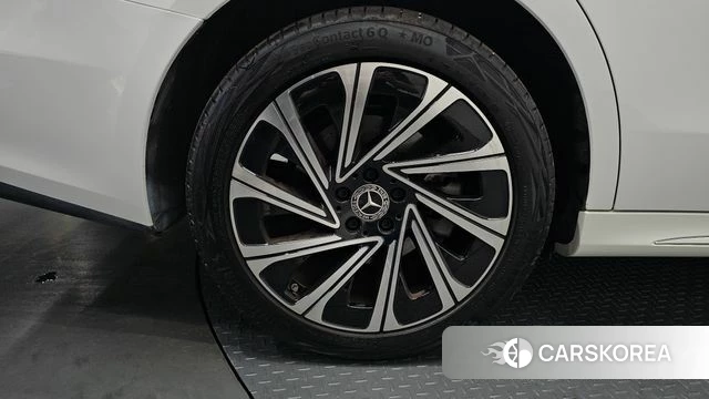 Mercedes-Benz E-Class W214 id 4921083 из Кореи 32