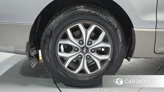 Hyundai The New Grand Starex id 4988534 из Кореи 27