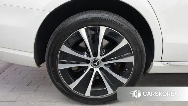 Mercedes-Benz E-Class W213 id 4997806 из Кореи 28