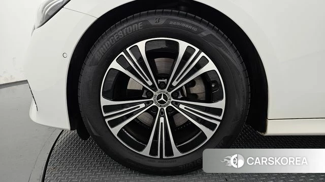 Mercedes-Benz E-Class W214 id 5015838 из Кореи 33