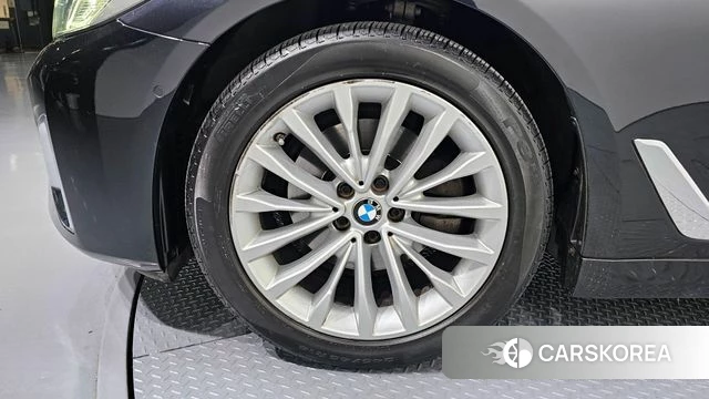 BMW 5 Series (G30) id 3953259 из Кореи 15