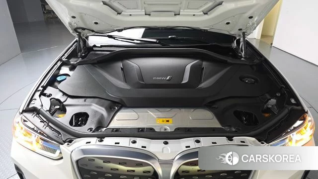 BMW iX3 id 5052606 из Кореи 32
