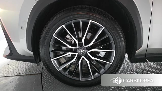 Lexus NX350h Second generation id 4928113 из Кореи 37