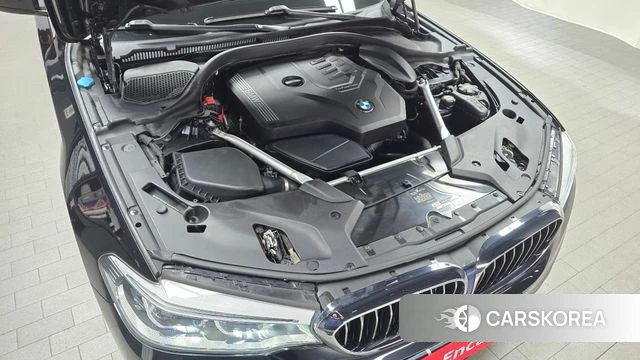 BMW 5 Series (G30) id 4952527 из Кореи 26