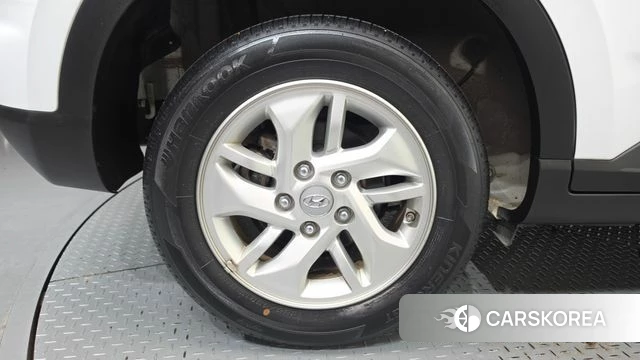 Hyundai Venue id 5041425 из Кореи 26