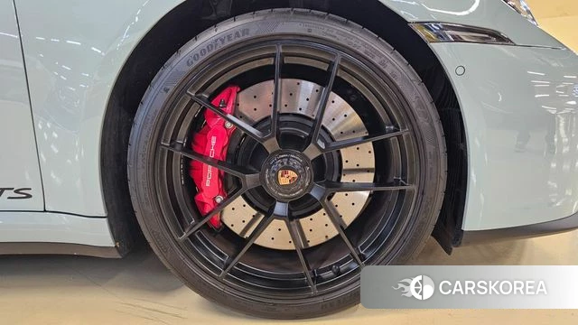 Porsche 911(992) id 4995400 из Кореи 15