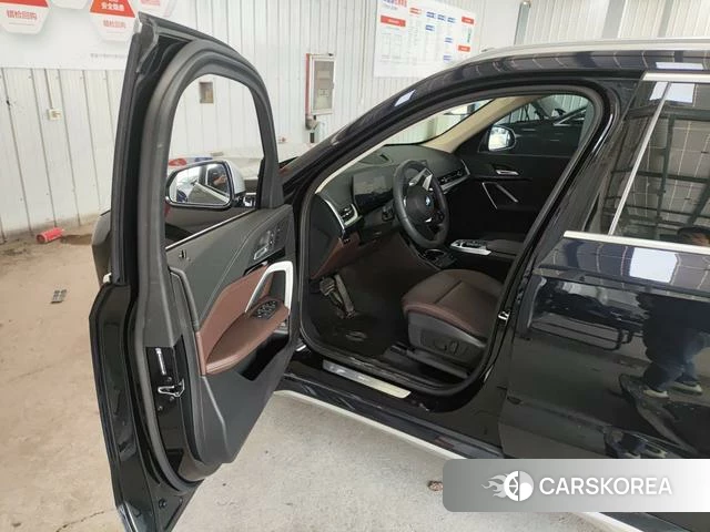 BMW X1 2023 Черный из Китая, фото 5
