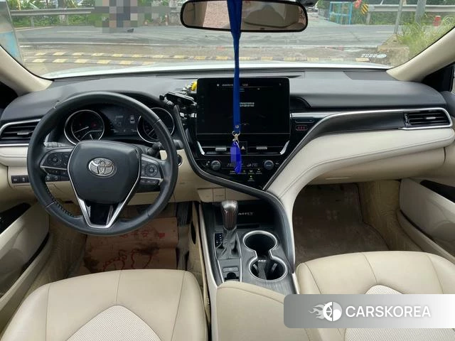 Toyota Camry 2022 Белый из Китая, фото 5