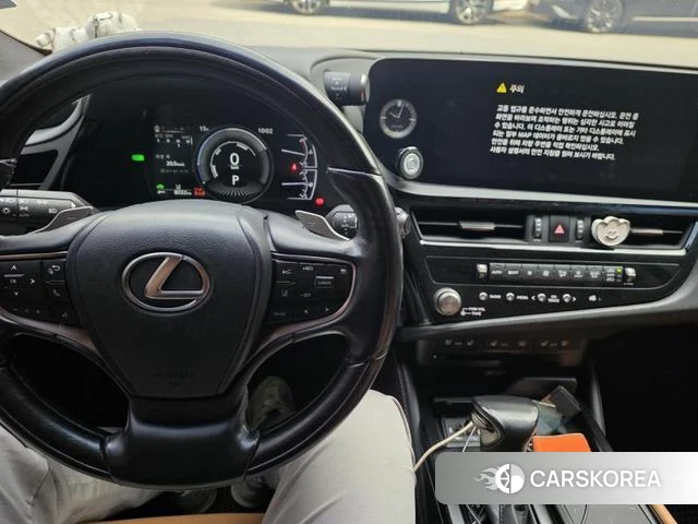 Lexus ES300h 7th generation 2022 Жемчужный цвет из Кореи, фото 5