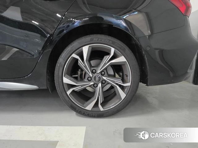 Audi A3 (8Y) id 4995305 из Кореи 13